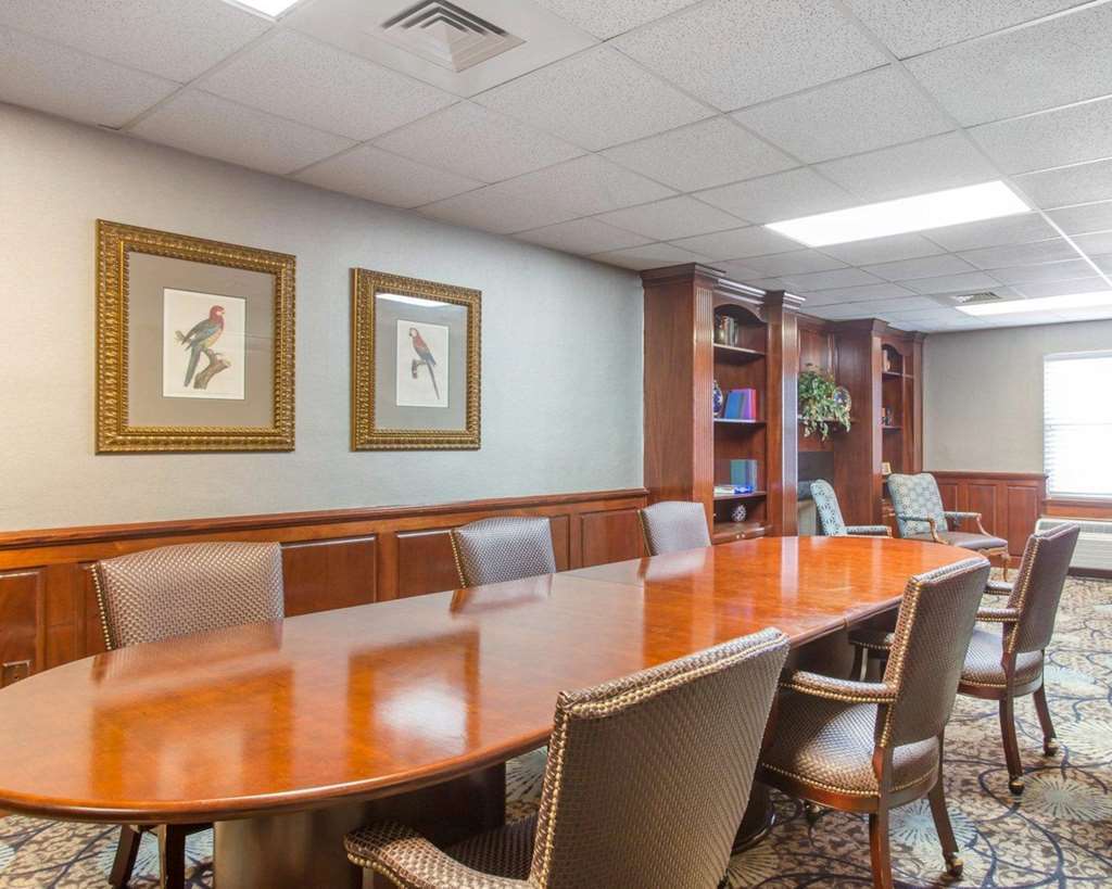 Comfort Inn & Suites Patriots Point Mount Pleasant Facilidades foto